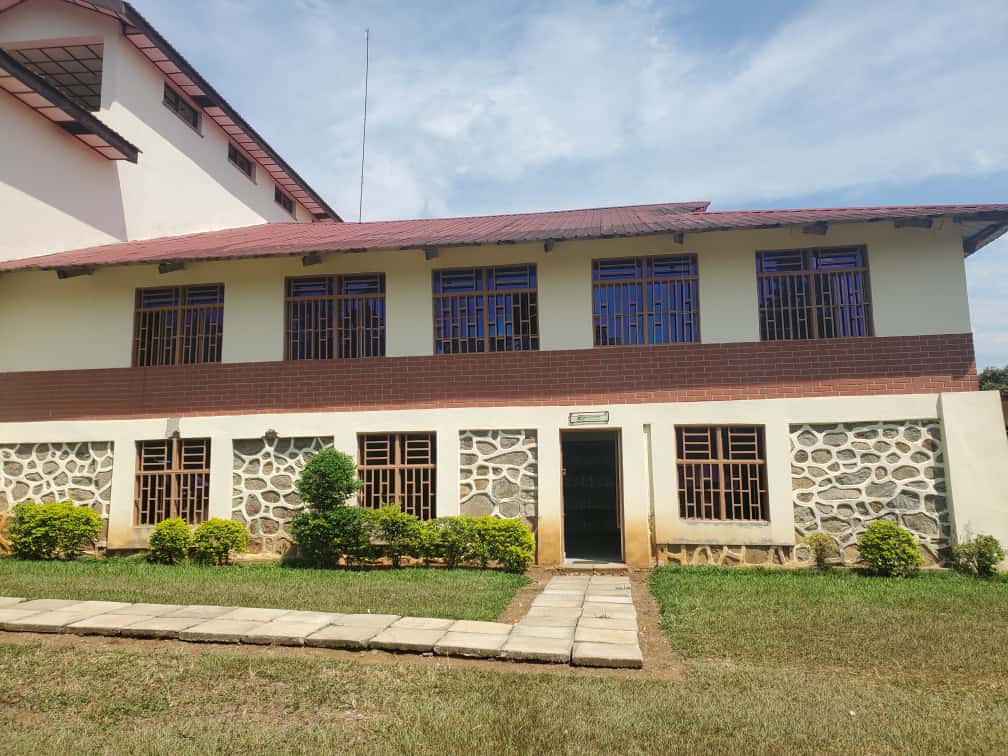 bibliothèque ucbc Beni